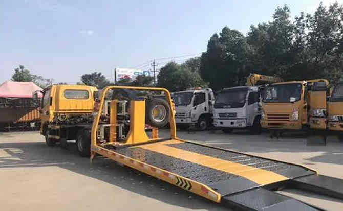 镇宁汽车中途维修案例